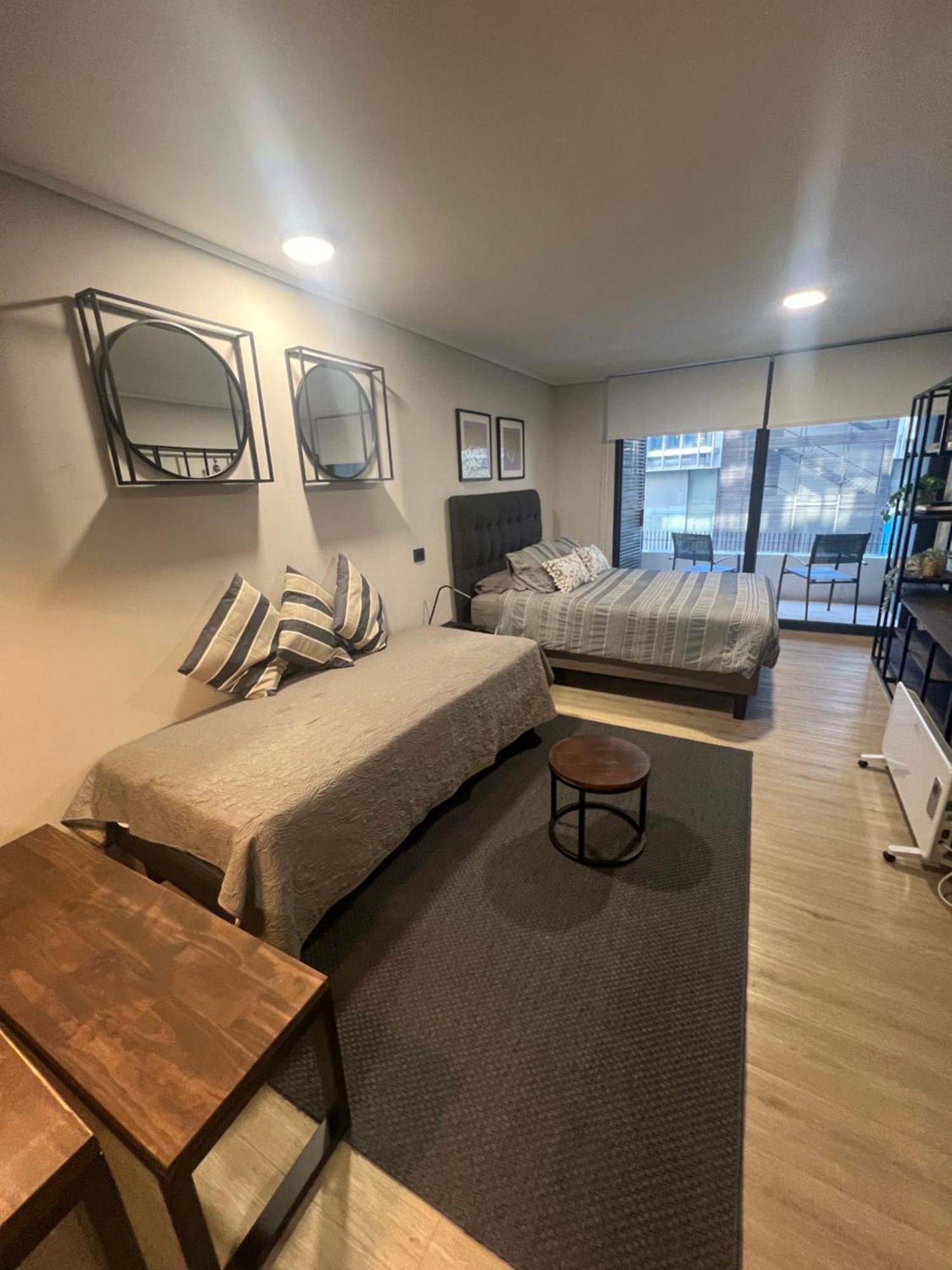 Apartment 80 Metros , Costado Clinica Condes ,hasta 5 Personasn *